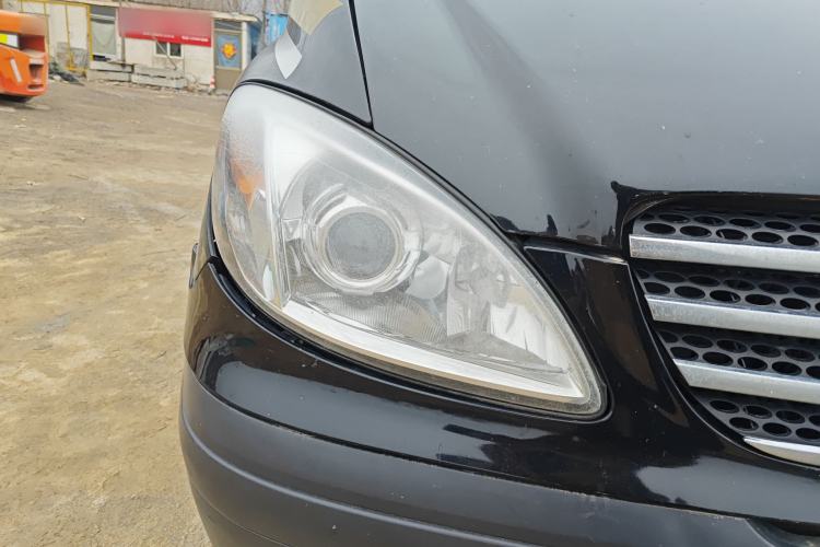 Used Mercedes-Benz Vito 2010 2.5L Elite Edition
