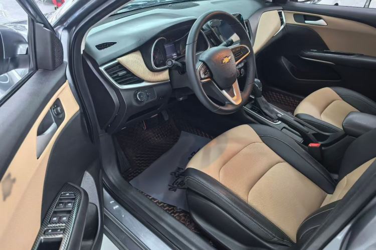 Used Chevrolet Monza 2022 320 Automatic Enjoyment Sunroof Version Interior 2