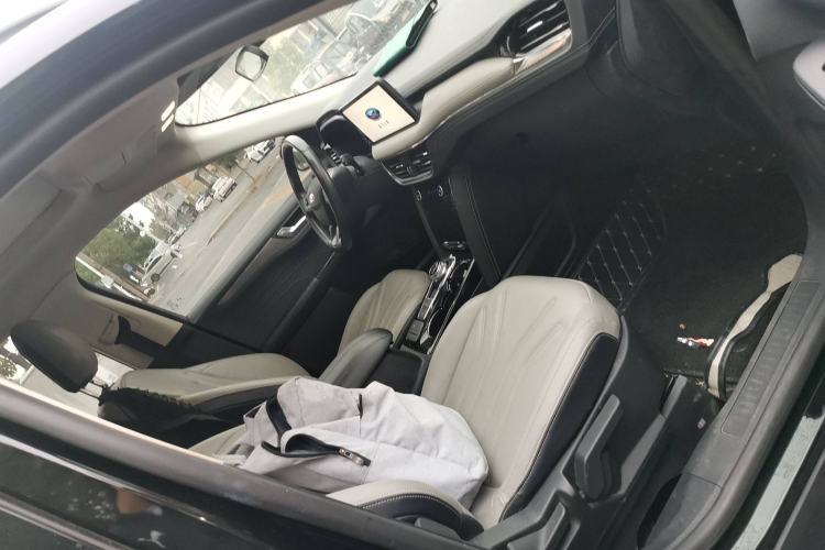 Used Ford Escape 2020 EcoBoost 245 Two-Wheel Drive Smart & Enjoyment Model
