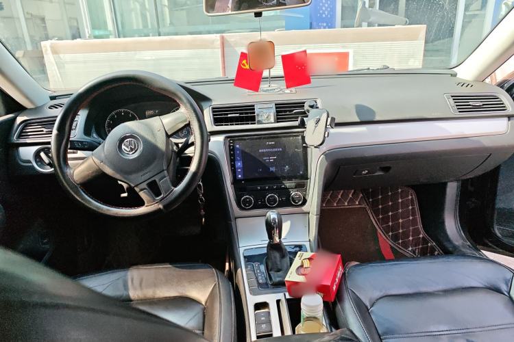 Used Volkswagen Passat 2015 1.4TSI DSG Prestige Edition Center Console