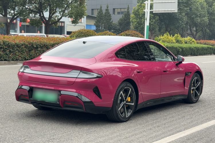 Used Xiaomi Auto SU7 2024 Four-Wheel Drive Ultra-Long Range Advanced Intelligent Driving Max Edition

