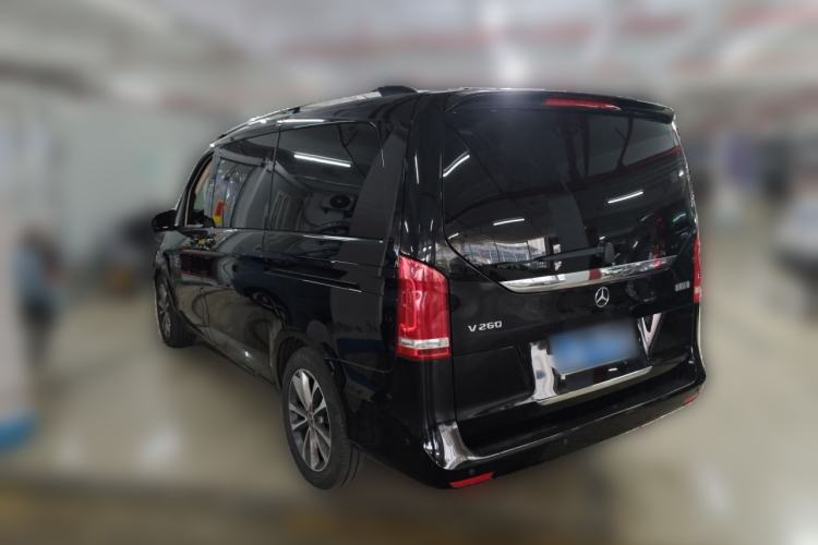 Used Mercedes-Benz V-Class 2021 V 260 Avantgarde Edition Rear Left 45 Deg