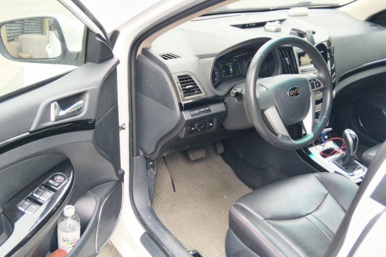 Used BYD e5 2016 300 Luxury Edition