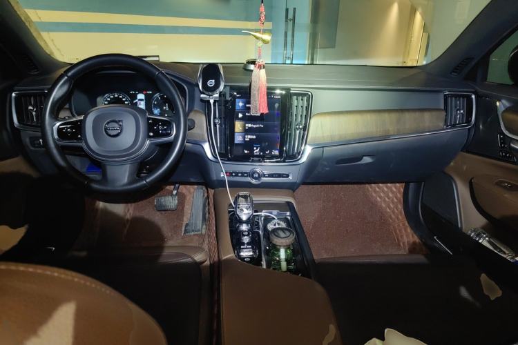 Used Volvo S90 2021 B5 Zhiyuan Luxury Edition
