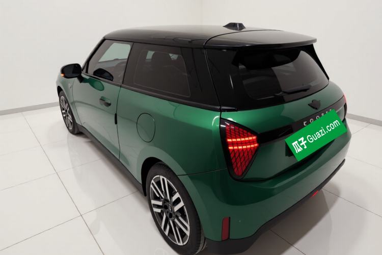 Used MINI Electric MINI COOPER 2024 456km COOPER E Classic Edition