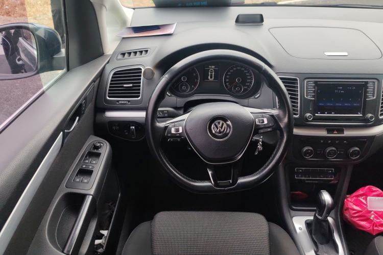 Used Volkswagen Sharan 2016 380TSI Comfort Edition 7-Seater

