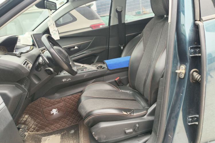 Used Peugeot 5008 2017 380THP 7-Seater Elite Edition Left Front Seat