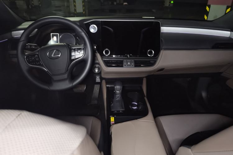 Used Lexus ES 2025 200 Premium Edition
