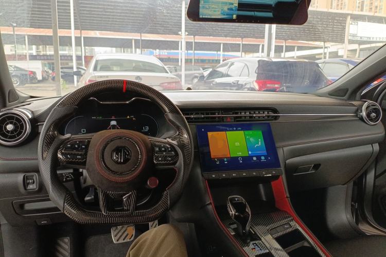 Used MG 6 2020 1.5T Automatic Trophy Luxury Edition Center Console