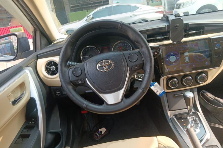 Used Toyota Corolla 2017 Revised Version 1.2T S-CVT GL-i Steering Wheel