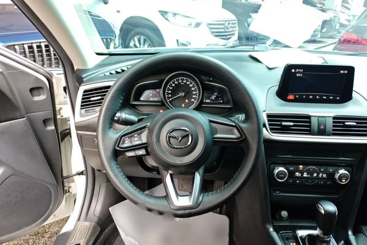 Used Mazda 3 Axela 2017 Sedan 1.5L Automatic Luxury Model Emission Standard China V