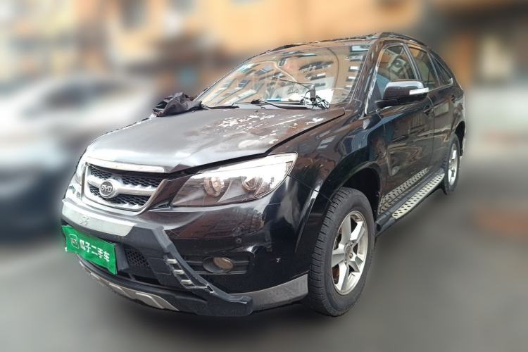 Used BYD S6 2013 Platinum Edition 2.4L Automatic Luxury Model
