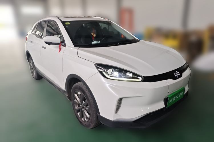 Used WM Motor EX5 2018 EX5 400 Extra Innovation Edition Front Right 45 Deg