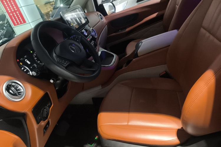 Used Mercedes-Benz Vito 2021 2.0T Elite Version 7 Seats