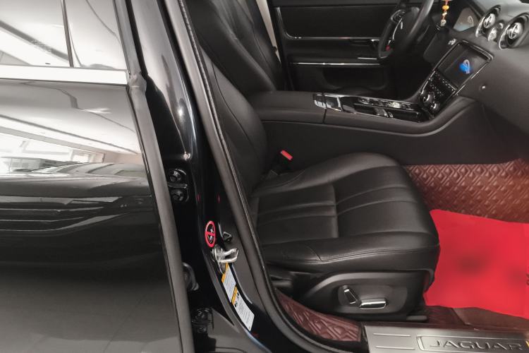 Used Jaguar XJ 2014 XJL 2.0T Two-Wheel-Drive Elegant Business Edition
