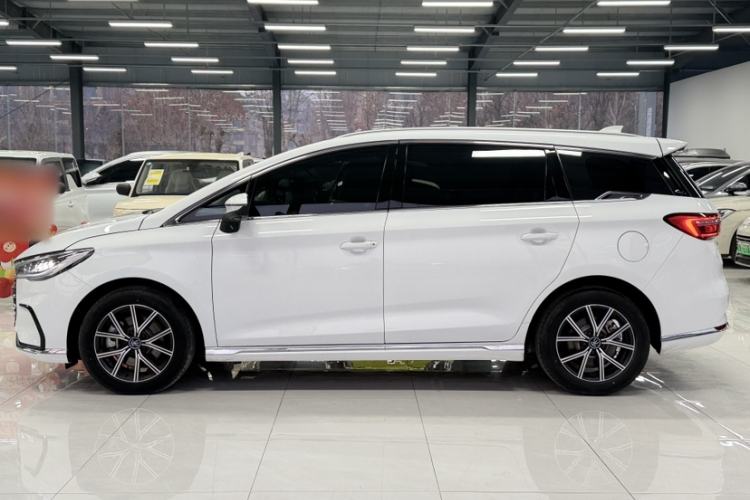 Used BYD Song MAX New Energy 2022 DM-i 105KM Flagship Model Exterior 6