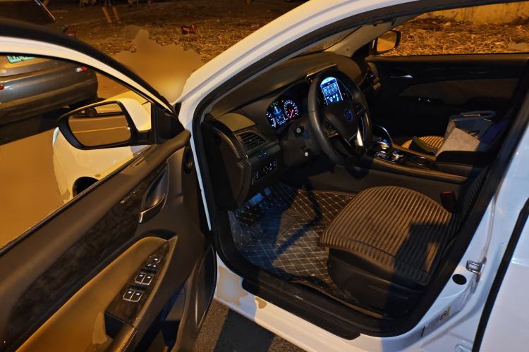 Used BYD Qin New Energy 2017 1.5T Luxury Model