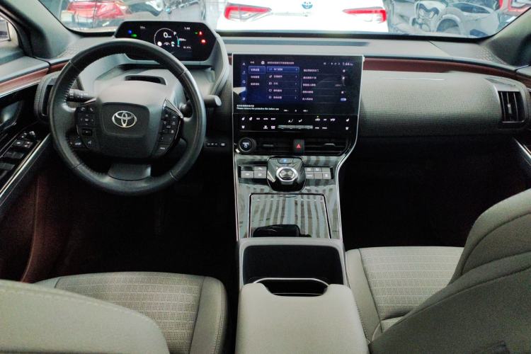 Used Toyota GAC bZ4X 2022 Long-Range Pro Interior 2
