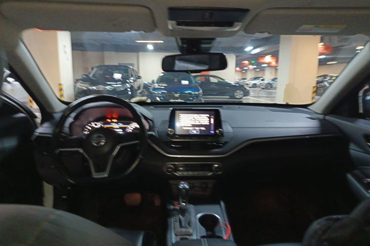 Used Nissan Teana 2019 2.0T XL Upper Smart Enjoyment Version Center Console