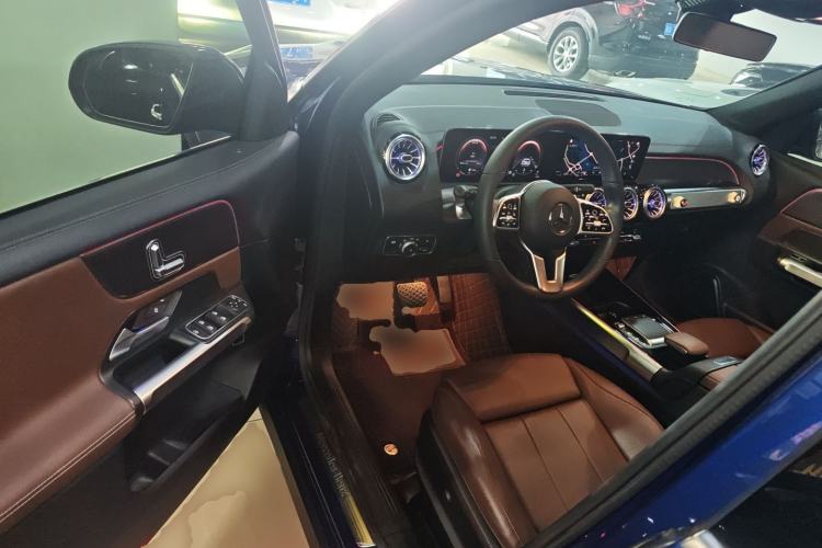 Used Mercedes-Benz GLB 2020 Updated GLB 200 Dynamic Edition Driver Seat