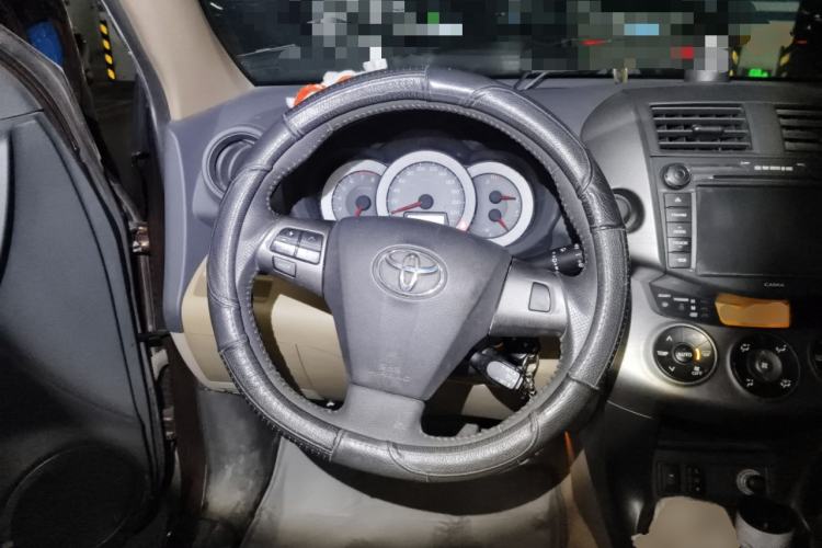 Used Toyota RAV4 2011 2.0L Automatic Luxury Edition