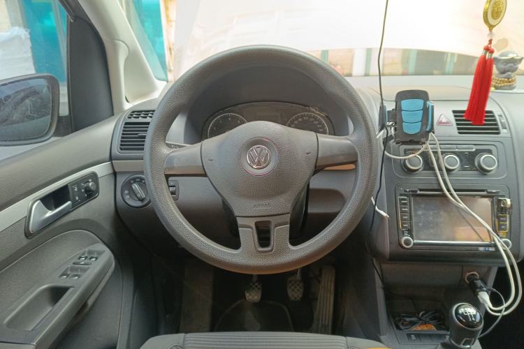 Used Volkswagen Touran 2015 1.4T Manual Fashion Edition 5-Seater