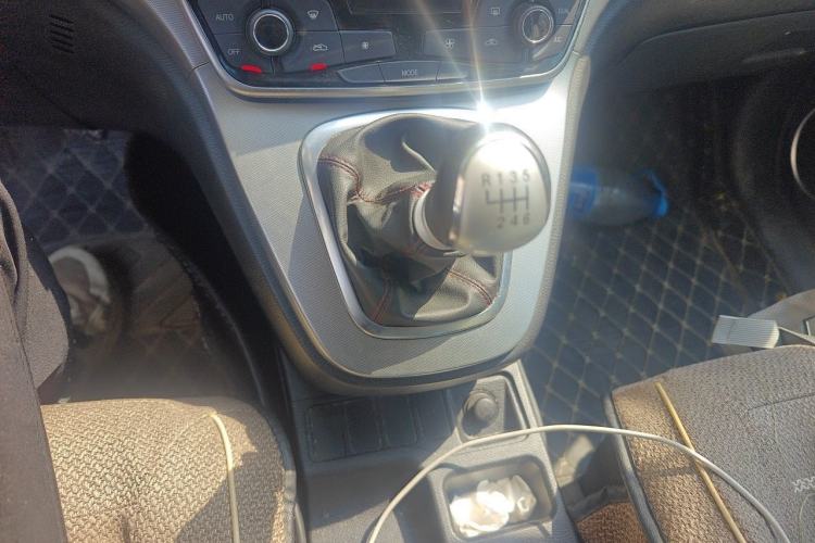 Used Haval M6 2019 1.5T Manual Two-Wheel Drive Urban Version China VI Standard