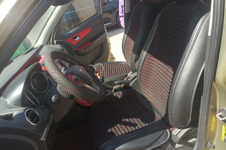 Used HYOSOW S3 2014 1.5L Comfort Version China IV Emission Standard Left Front Seat