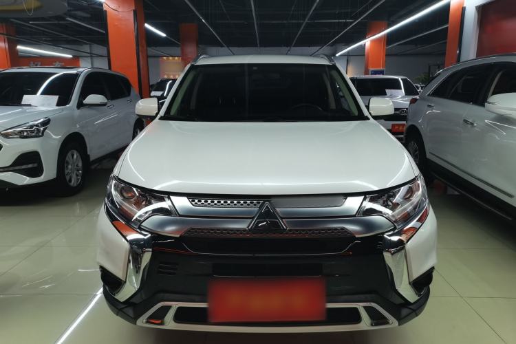 Used Mitsubishi Outlander 2020 2.0L Two-Wheel Drive Comfort Edition 5 Seats
