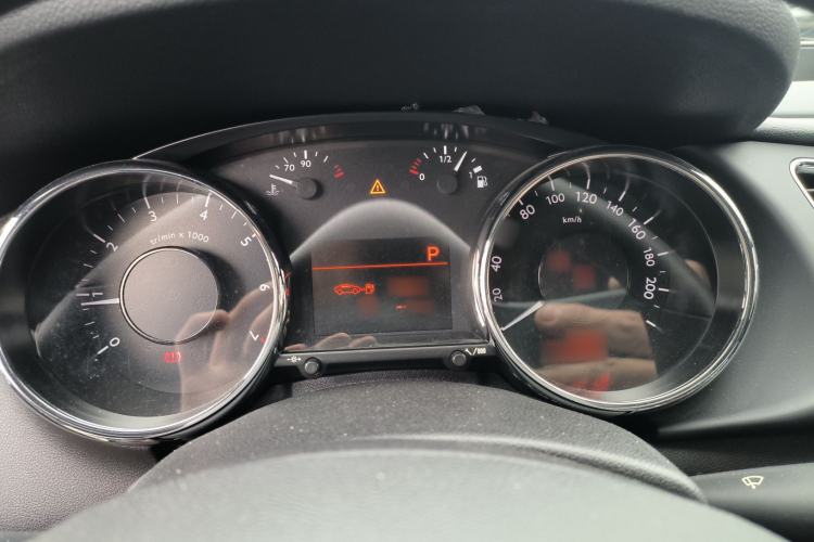 Used Peugeot 3008 2015 2.0L Automatic Classic Edition
