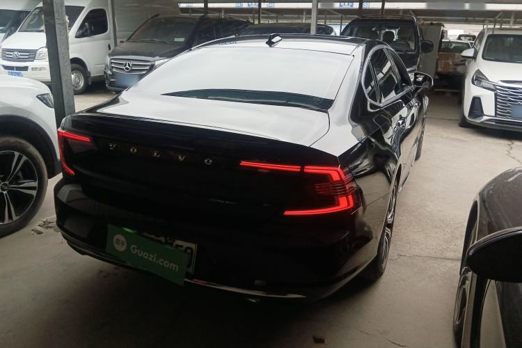 Used Volvo S90 New Energy 2022 T8 eDrive Hybrid Luxury Edition Rear Right 45 Deg