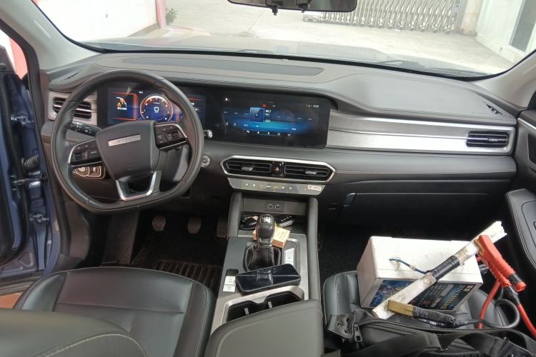 Used JETOUR X90 PLUS 2021 1.5T Manual Villa 7-Seater Center Console