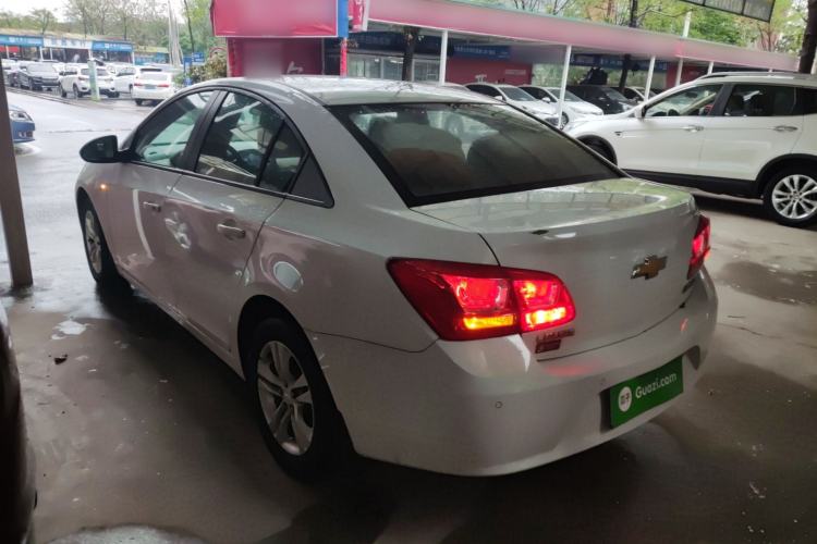 Used Chevrolet Cruze 2015 1.5L Classic SE AT Rear Left 45 Deg