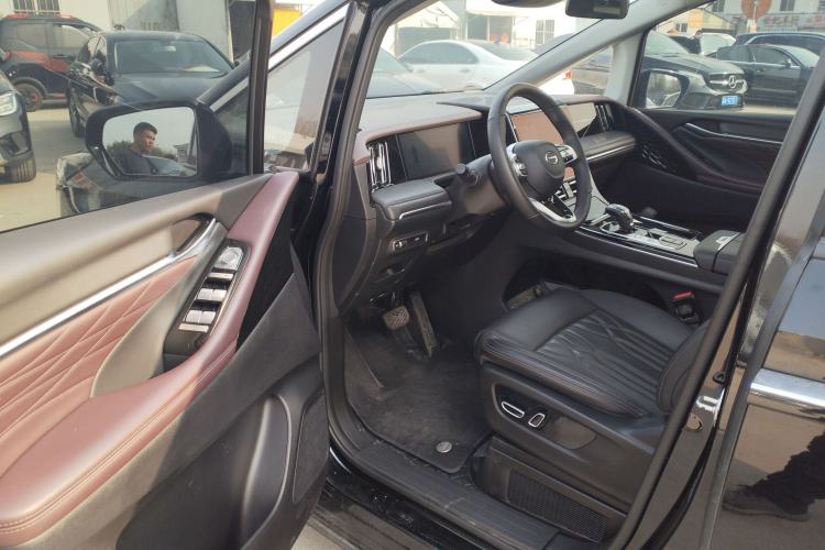 Used GAC Trumpchi M8 2024 Master Series 400T Prestige Edition
