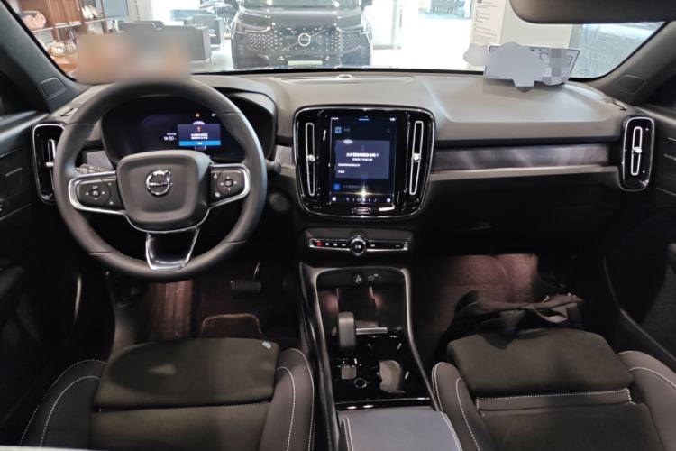 Used Volvo C40 2024 Long-Range PRO Version