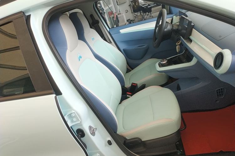 Used Dongfeng NAMMI BOX 2022 Chasing Wind Edition 331 km Standard Model Right Front Seat