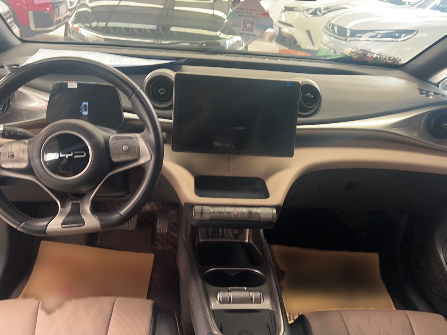 BYD Dolphin 2023 420 km Fashion Edition — снимка 17