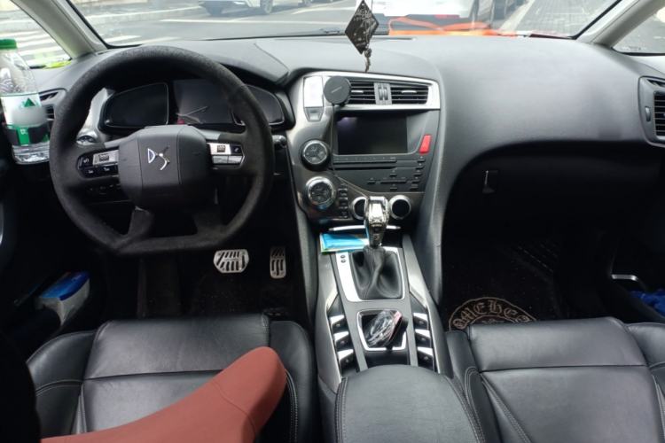 Used DS 5 2014 1.6T Luxury Edition THP160
