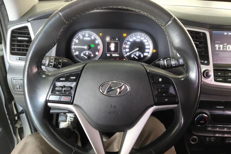 Used Hyundai Tucson 2018 1.6T Dual-Clutch Two-Wheel Drive 15th Anniversary Special Edition
