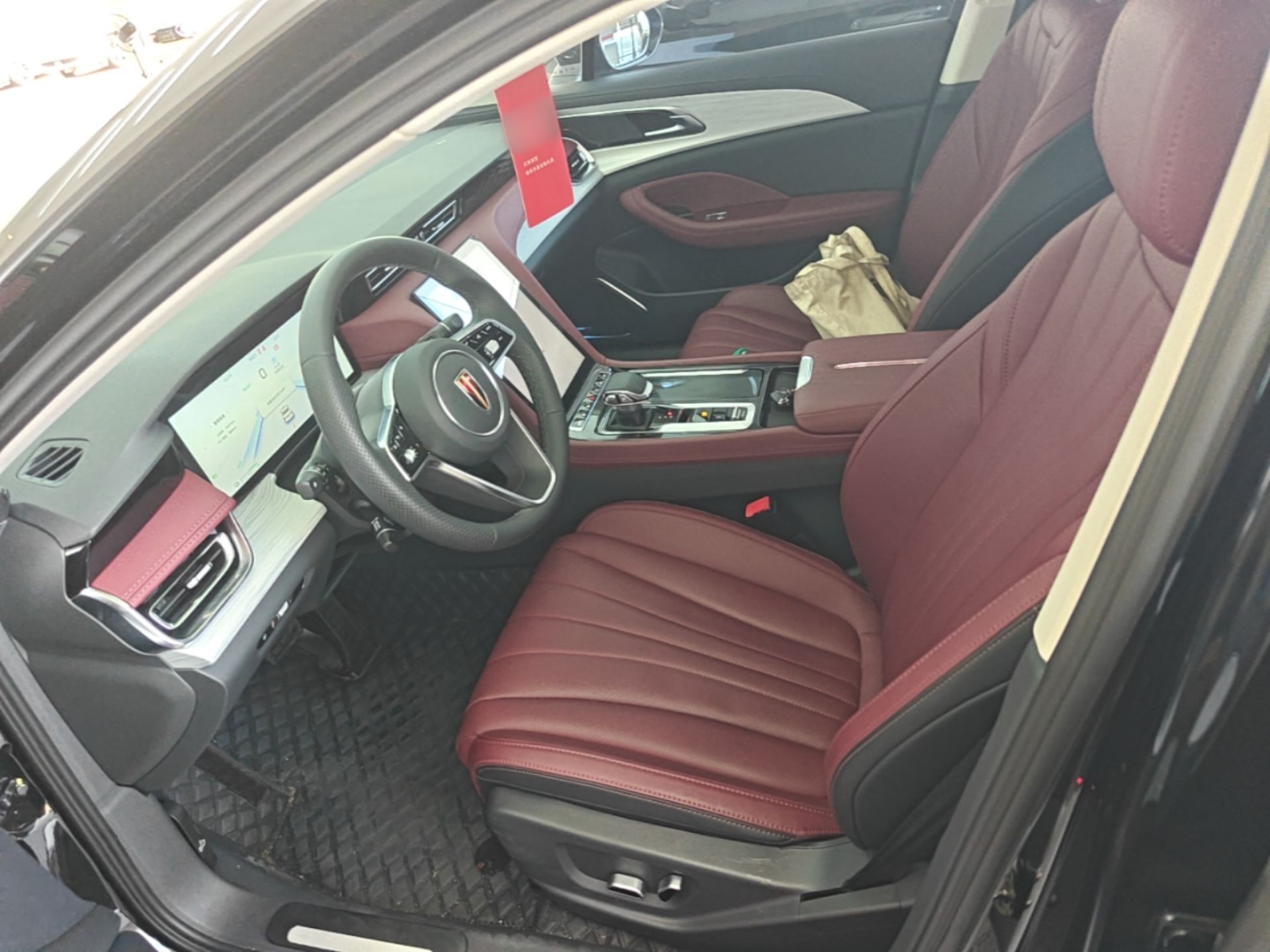 Hongqi H5 PHEV 2025 130 Super Hybrid Version — снимка 17
