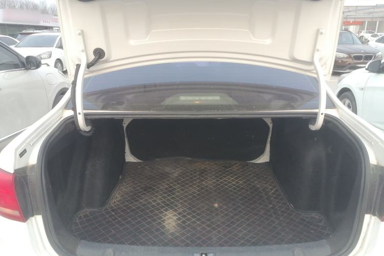 Used Volkswagen Lavida 2017 1.6L Manual Fashion Edition
