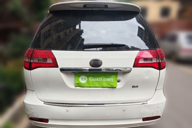 Used BYD M6 2015 2.4L Automatic Prestige Edition
