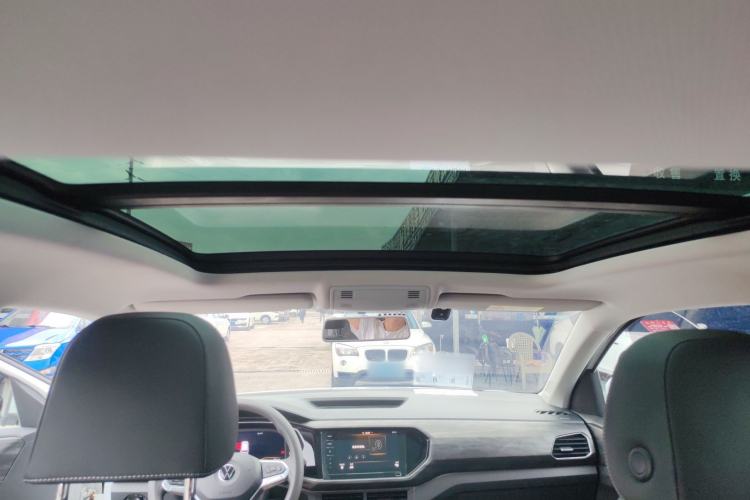 Used Volkswagen Tacqua 2020 1.5L Automatic Yue Headliner