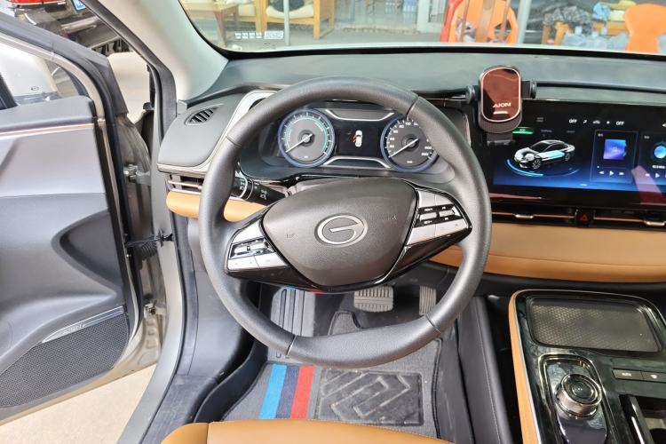 Used AION S 2023 Meizu 580 Lithium Iron Phosphate Steering Wheel