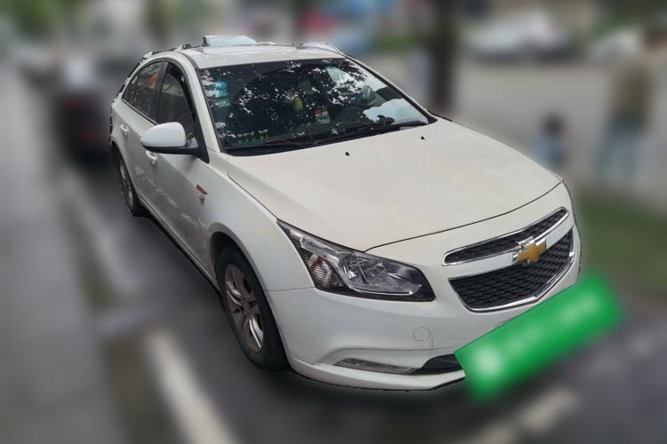 Used Chevrolet Cruze 2015 1.5L Manual Elite Edition Front Right 45 Deg