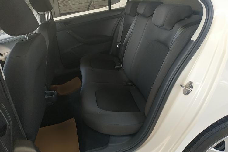 Used Volkswagen Santana 2015 1.6L Automatic Fashion Edition
