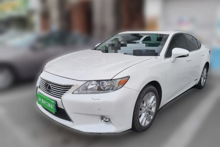 Used Lexus ES 2013 300h Elite Edition