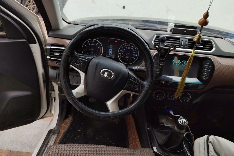 Used Great Wall Wingle 6 2017 2.4L Gasoline 4x4 Navigation Model 4G69
