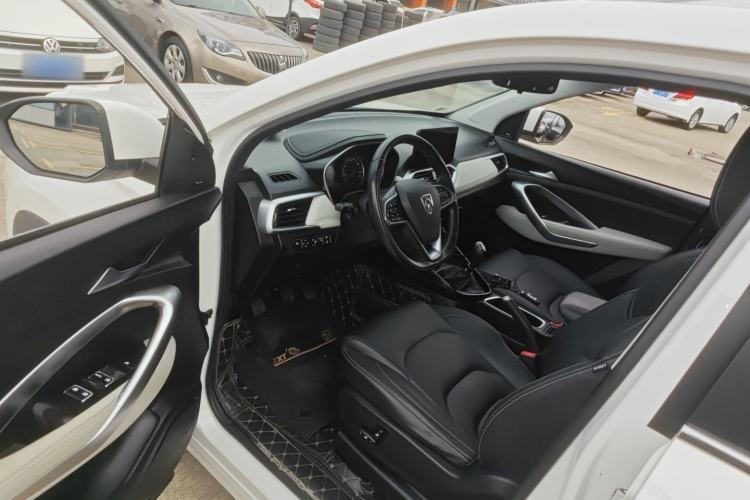 Used Baojun 530 2018 1.5T Manual Prestige Version China V