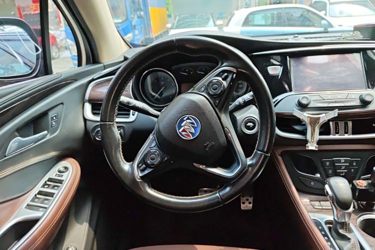 Used Buick Envision 2017 20T Two-Wheel Drive Luxury Model Steering Wheel